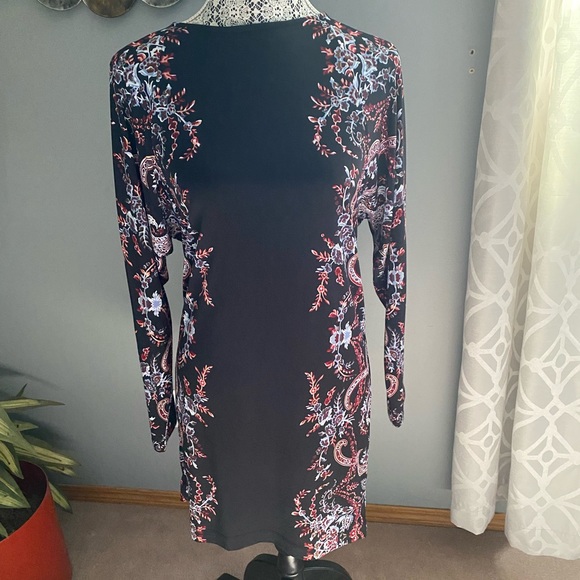 Stunning low back BCBG cocktail dress NWT - Picture 4 of 8